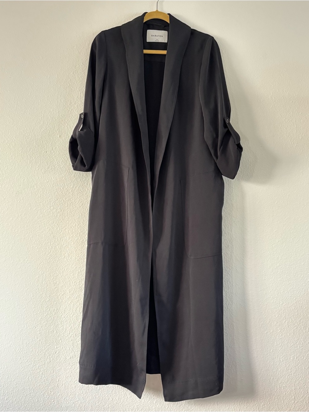 Aritzia Babaton Kahlo Long Robe Matte Satin Duster Jacket Black Medium - Picture 2 of 16